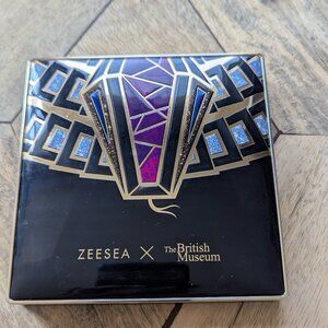 ZEESEA x The British Museum Snake Eyeshadow Palette – Lightly Used